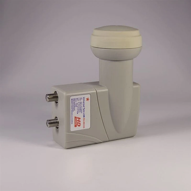 4-ports satellitt-TV Universal LNB